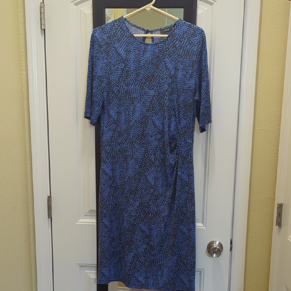 🟣3/$20-Apt. 9 Blue Patterned Long Sleeve Dress